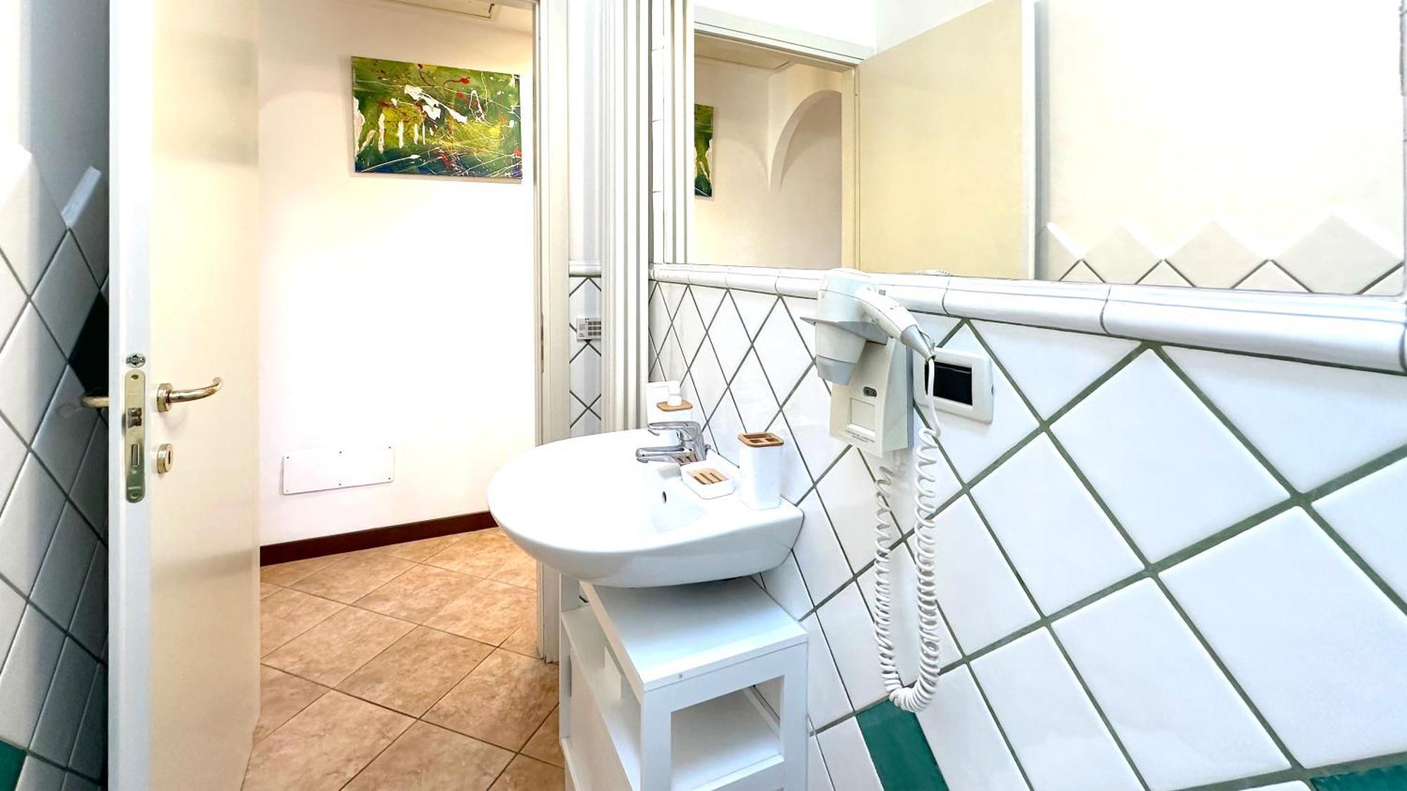 Int 4 - Suite Edoardo By Residence San Luca Bolonha Exterior foto